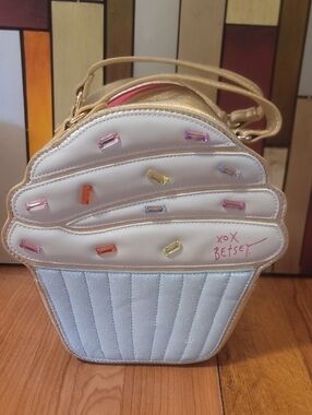 Betsey Johnson Glittery N Diamond Sprinkles Cupcake Handbag Or Crossbody